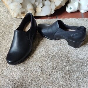 New Without Box, Clarks Emily Amelia Style Size 9